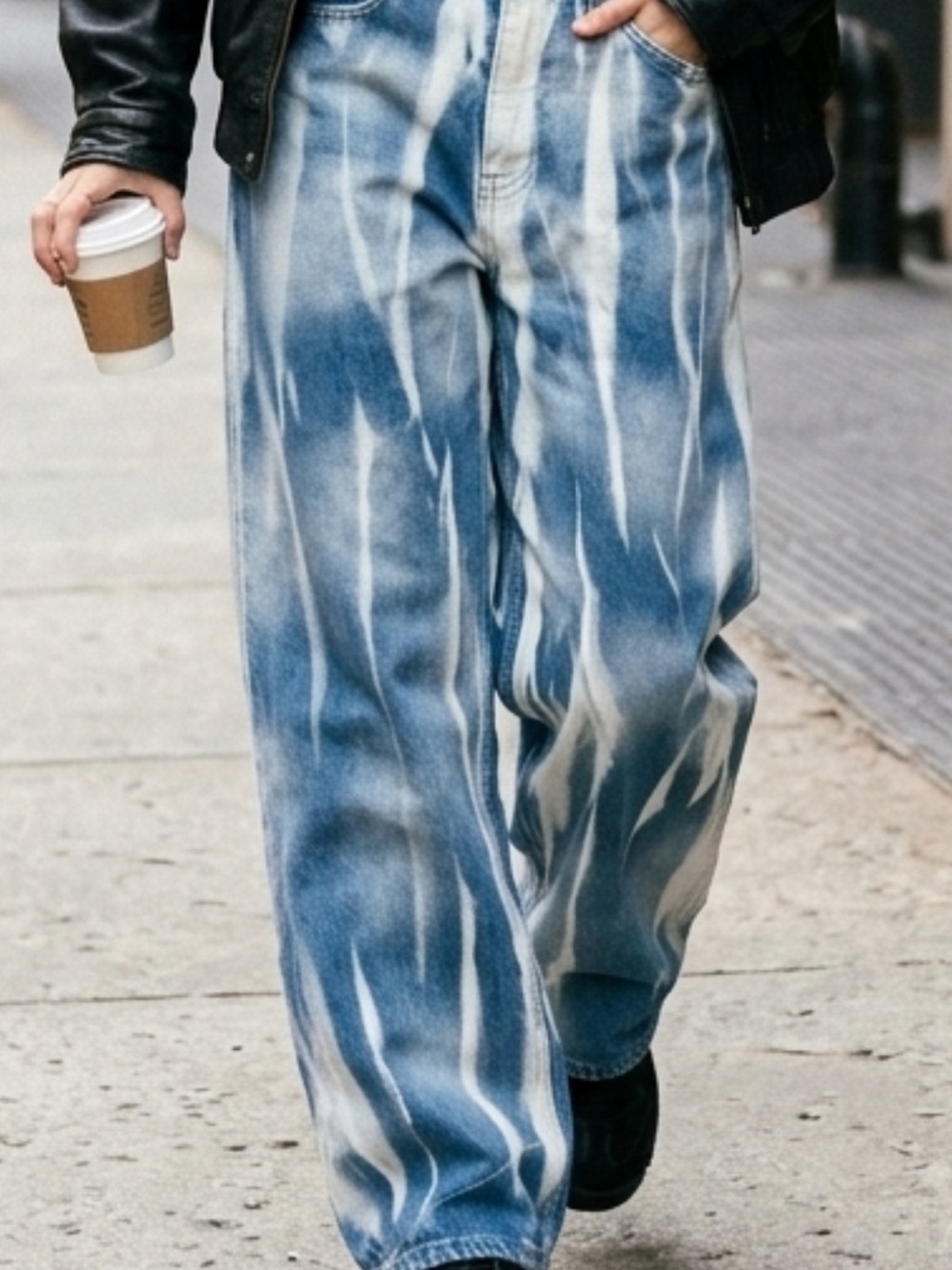 Pretty Little Thing Blue Wash Wide Leg Denim Jean Tie Dye Bleach Women's Size 4